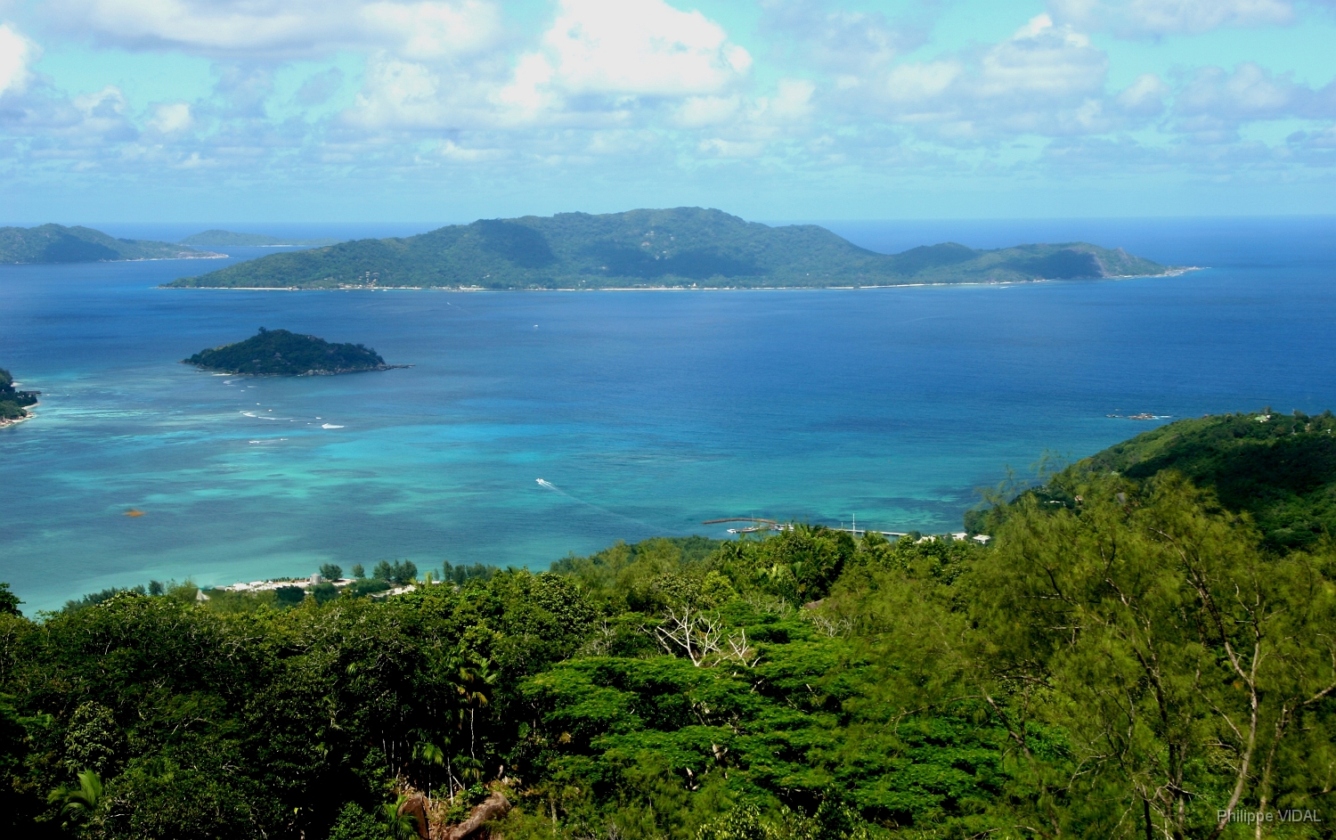 IMG_2308_rf_PRASLIN_DE GLACIS NOIR_LA DIGUE.jpg